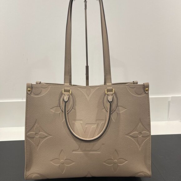 Louis Vuitton Onthego MM Tourterelle Beige (JB1230) - Picture 1 of 13